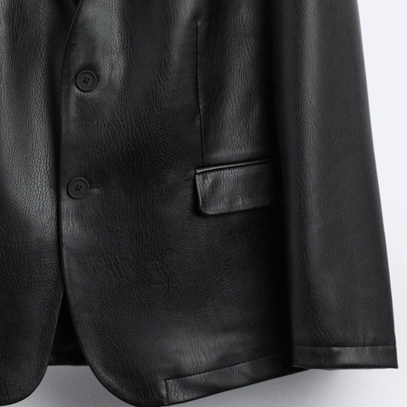 NWT. Zara Man Limited Edition Black Faux Leather Oversized Blazer. Size S. - Picture 7 of 9